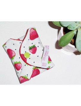 Serviette hygiénique lavable FRAISES (M)