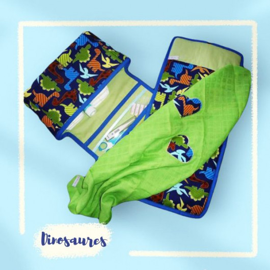 Sac à langer + matelas de change + lange doudou - DINOSAURES