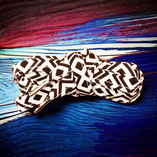 Paire de lacets en tissu - AZTECA (noir et blanc)